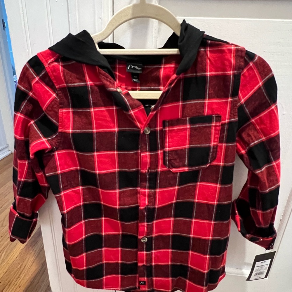 NWT-art class boys Red and Black Plaid Button Down Shirt with Hood size medium 8